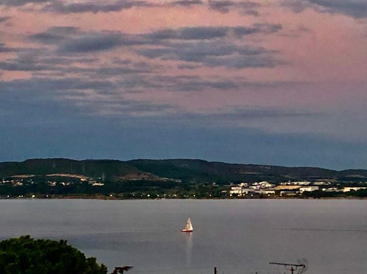 Le Bleu Mer Sete Luaran gambar